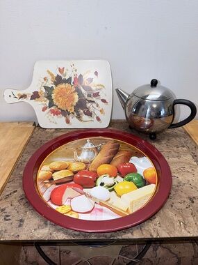 ☕️ Kitsch Vintage Trio Decor